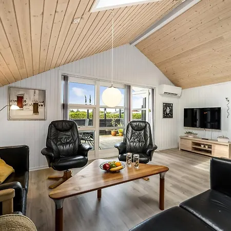 Naninja - 300m To The Fjord By Interhome