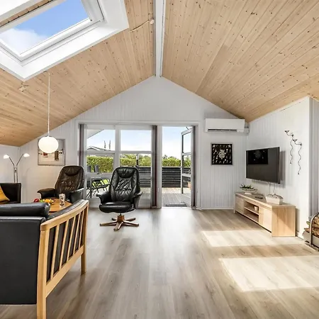 Naninja - 300m To The Fjord By Interhome